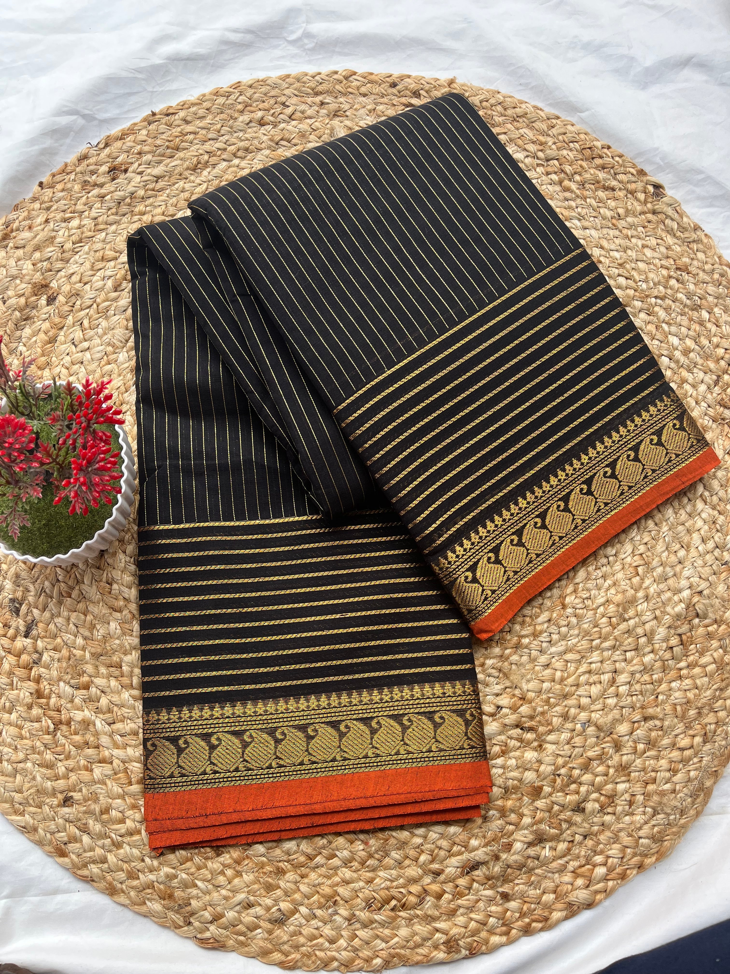 Chettinad cotton Black & orange vairaoosi-korvai checks