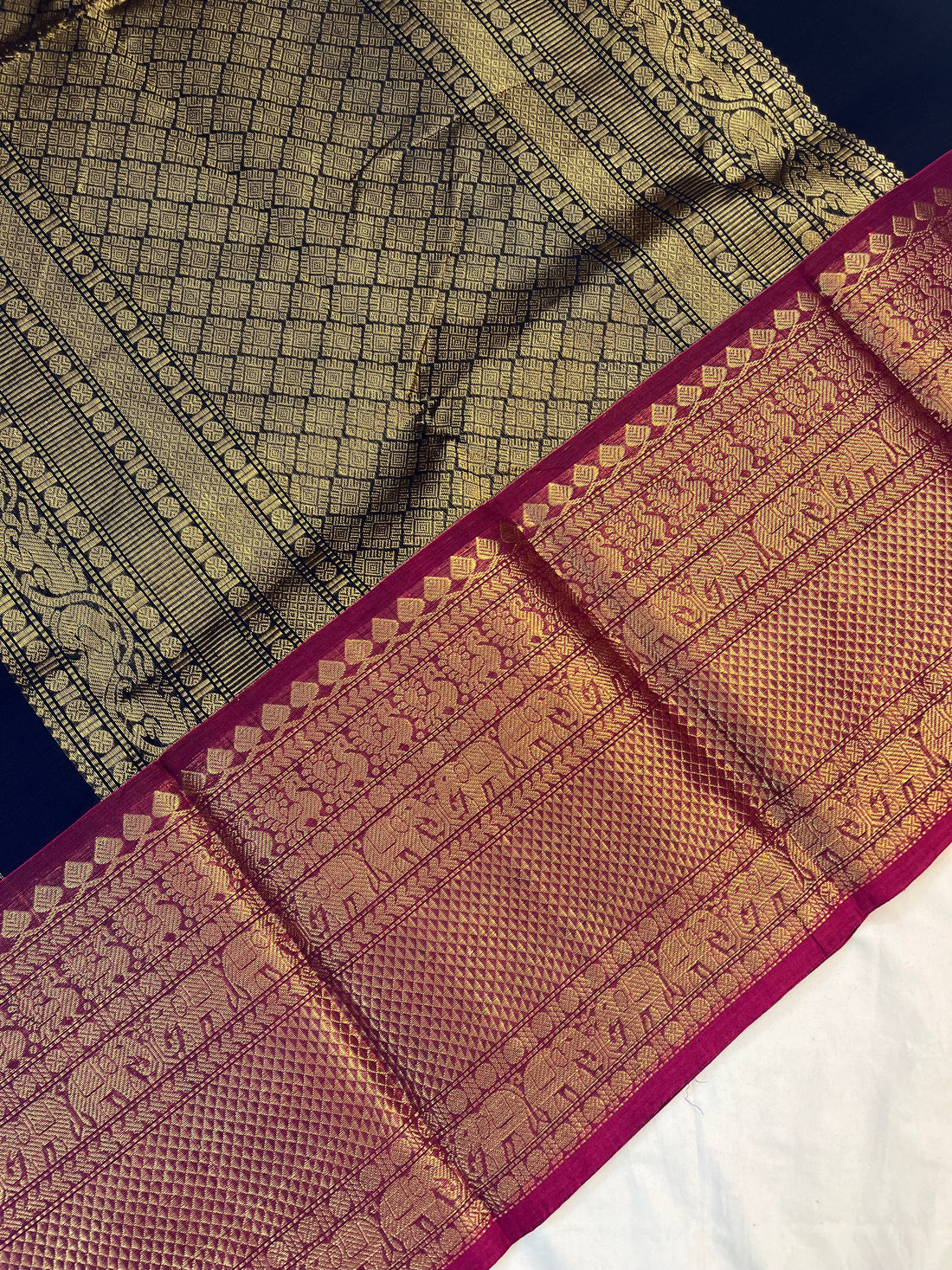 Kanchi Vairaoosi Silk cotton premium weaves - nevy blue