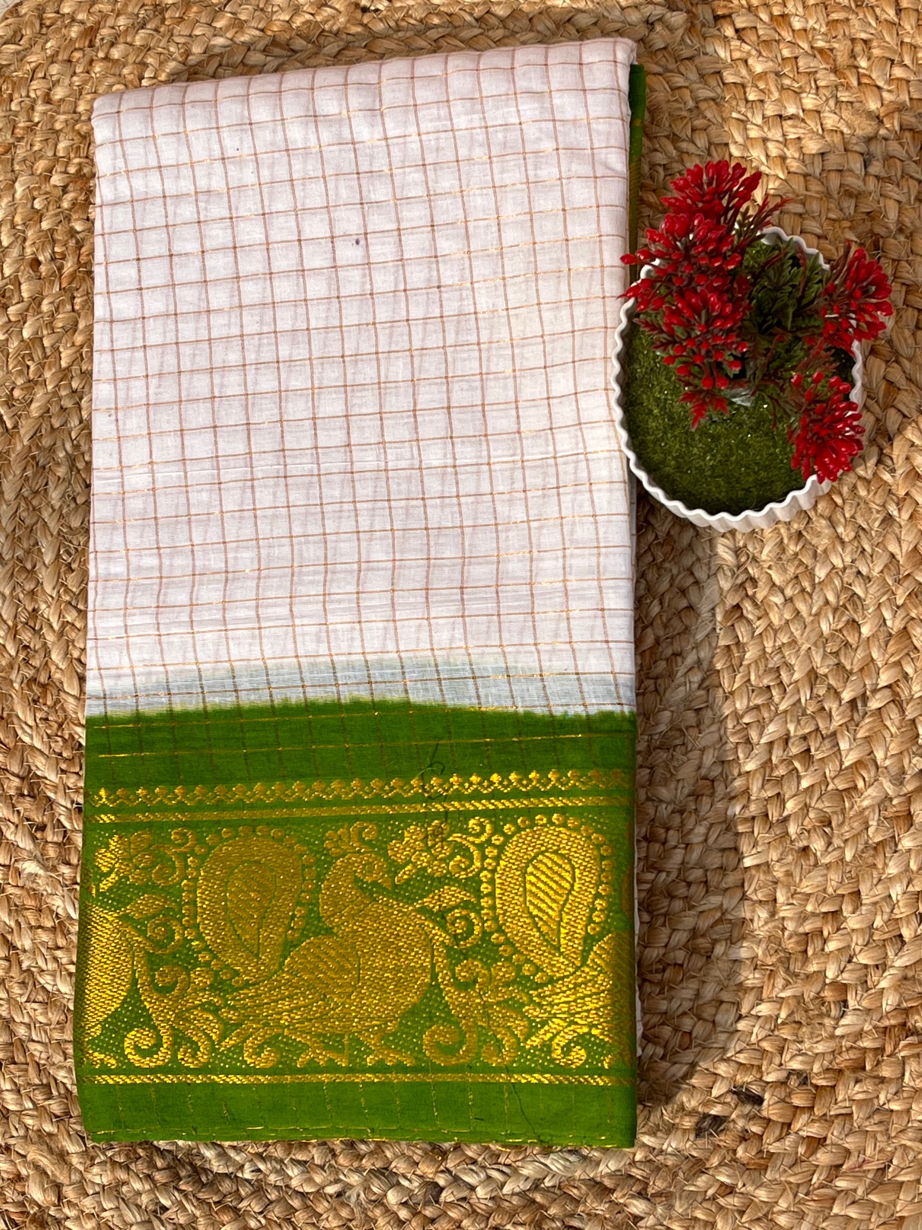 Sungudi cotton white & green