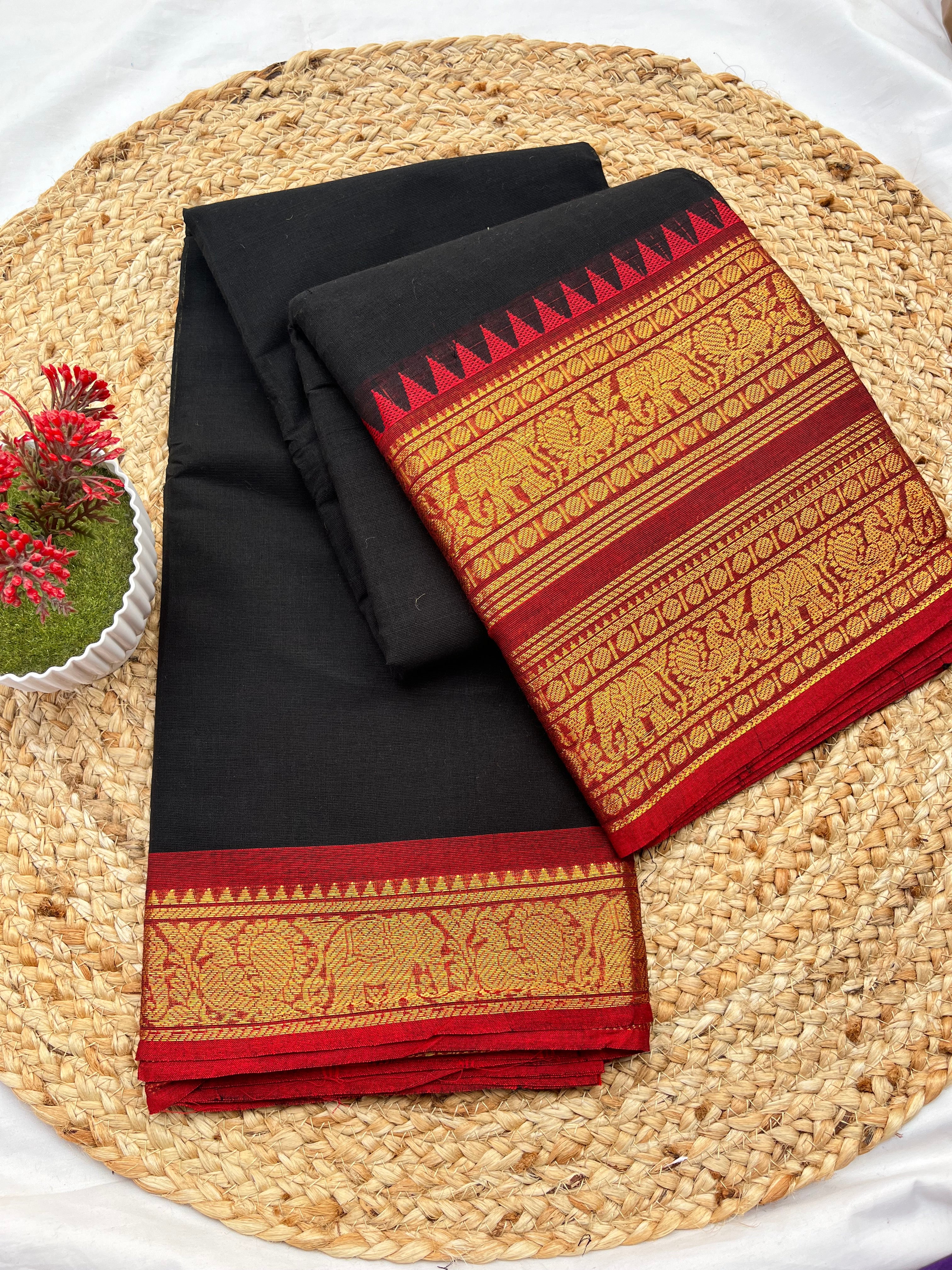 Chettinad cotton Black & Maroon-Double border Plain