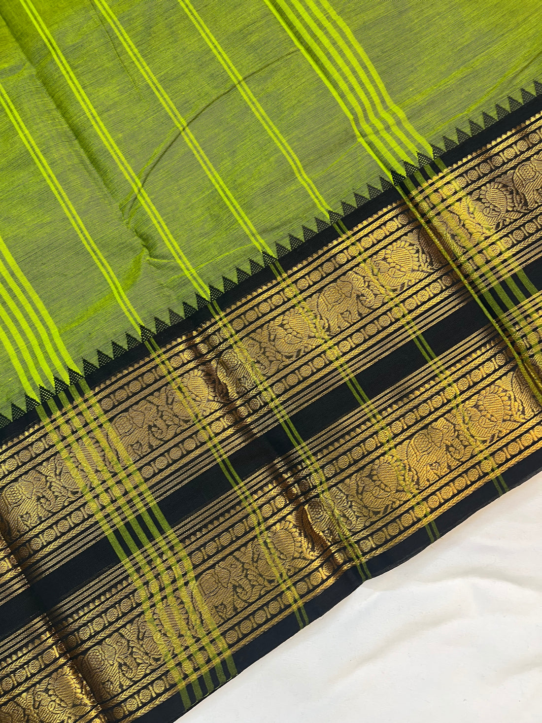 Chettinad cotton saree - green & black- plain